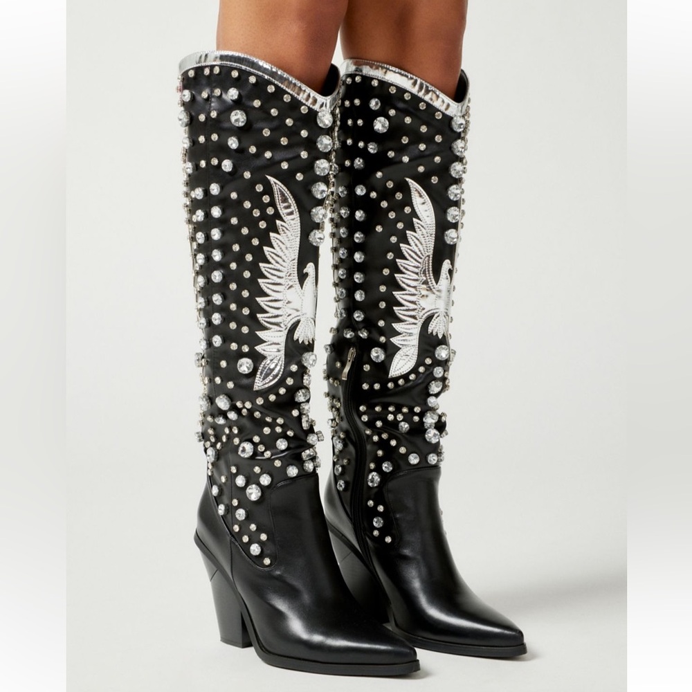 Studded Black Knee-High Heeled Boots with Silver Embroidery